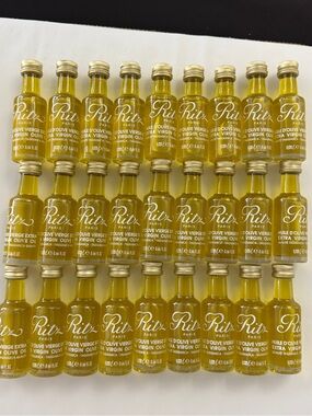 🔥 HOTEL RITZ PARIS OLIVE OIL 27 mini BOTTLES